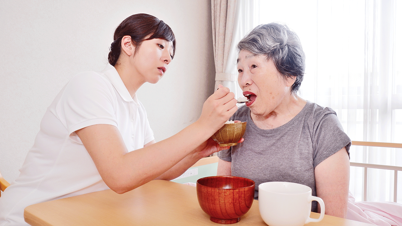 介護はどうなる？外食分野「特定技能停止」が示す未来