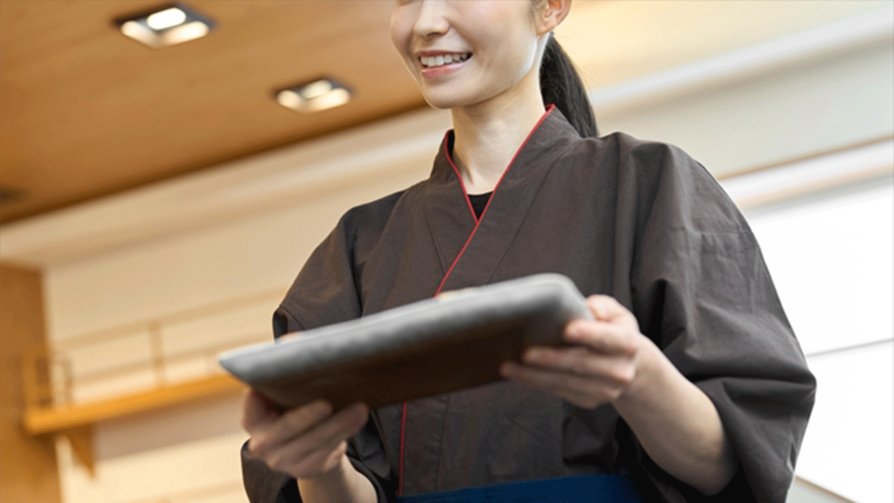 外食分野の特定技能受入れ停止が投げかけること―介護にも迫る「上限到達時代」の現実